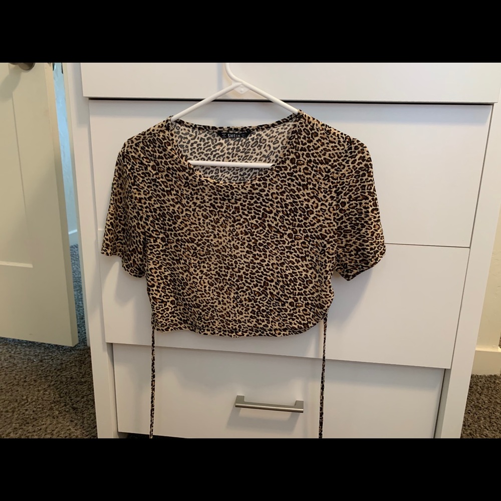 Cheetah, backless crop top